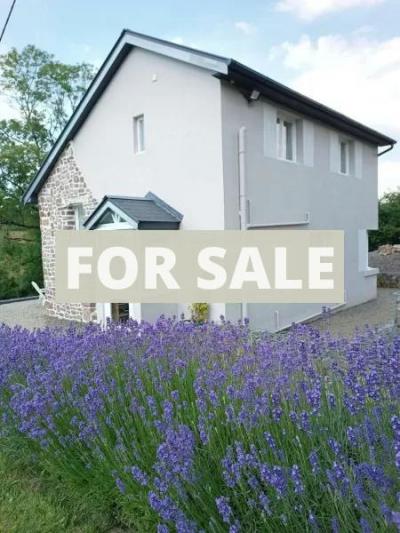 Detached Country House with Outbuilding