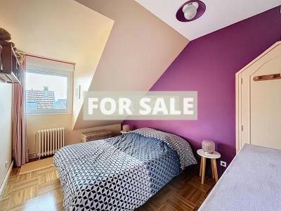 Detached House with Garden by the Coast