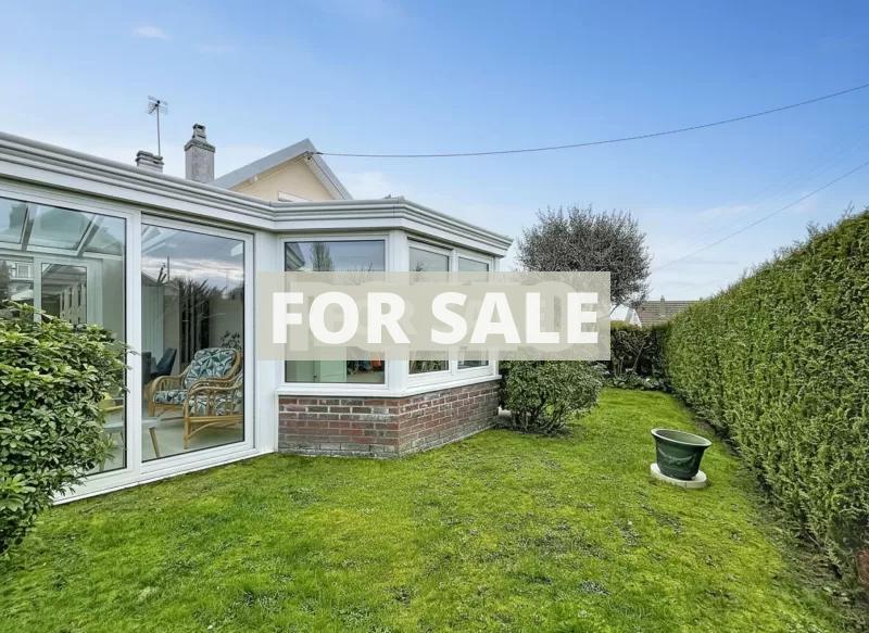 Detached House with Garden by the Coast