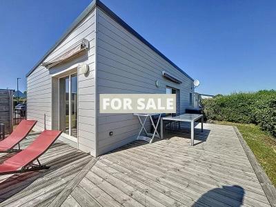 Detached House and Garden by the Beach