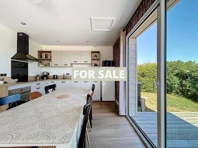 Detached House and Garden by the Beach
