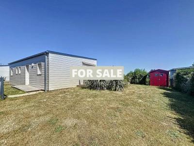 Detached House and Garden by the Beach
