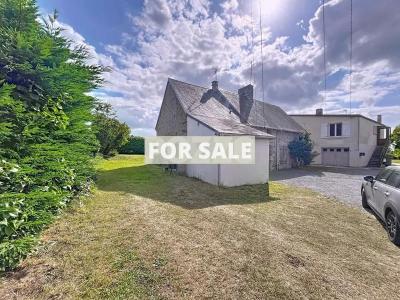 Detached House with Garden by the Coast
