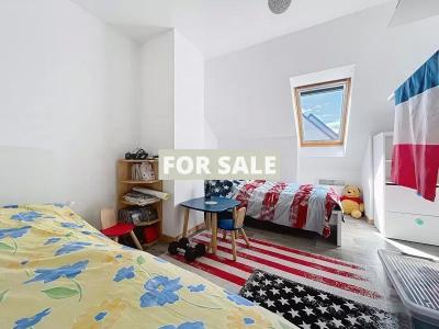 Modern Detached House Close to the Coast