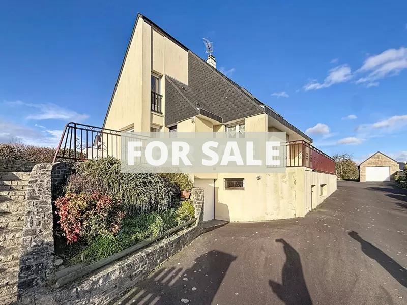 Detached House with Landscaped Garden