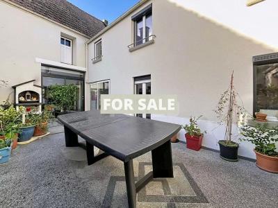 Coastal House in Great Location