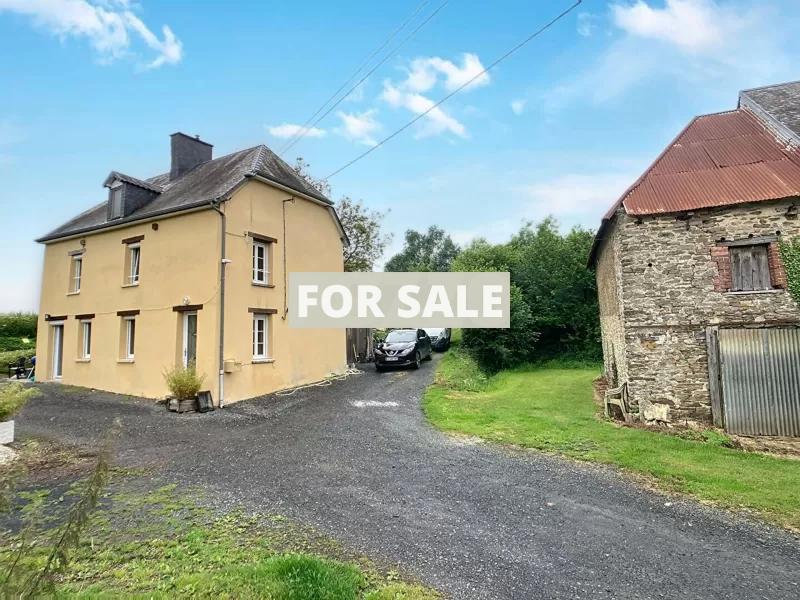 Detached Country House with Outbuilding
