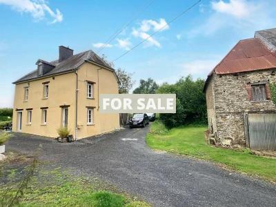 Detached Country House with Outbuilding
