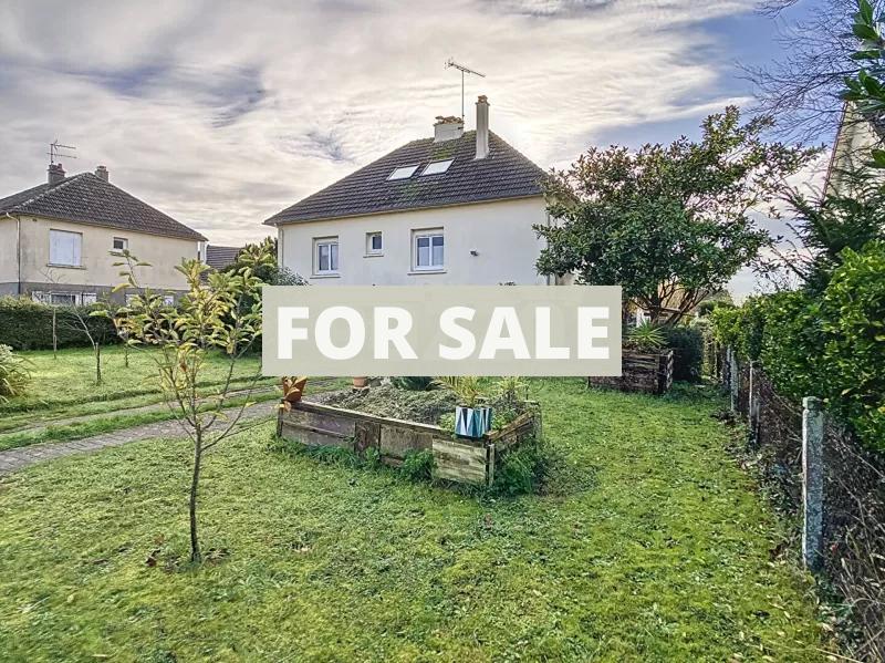 Detached House with Garden