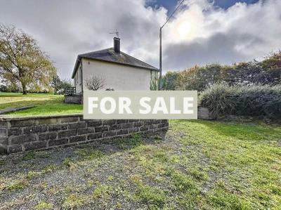 Detached Country House with Outbuilding