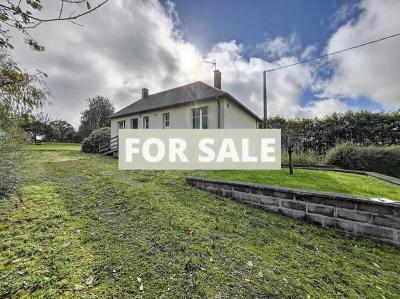 Detached Country House with Outbuilding