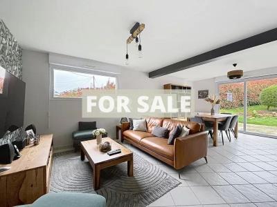 Detached House with Garden by the Coast