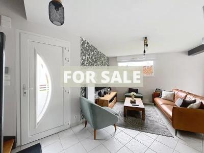 Detached House with Garden by the Coast