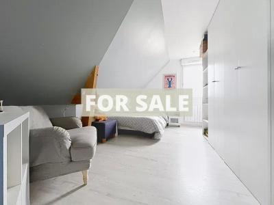 Detached House with Garden by the Coast