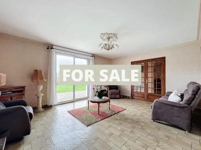 Beautiful Detached House with Garden