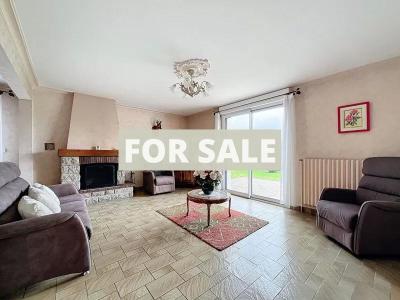 Beautiful Detached House with Garden