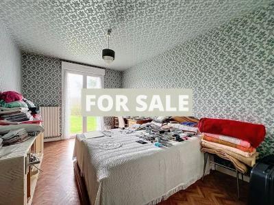 Beautiful Detached House with Garden