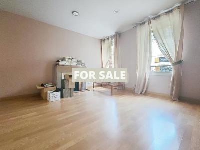 Coastal House in Great Location