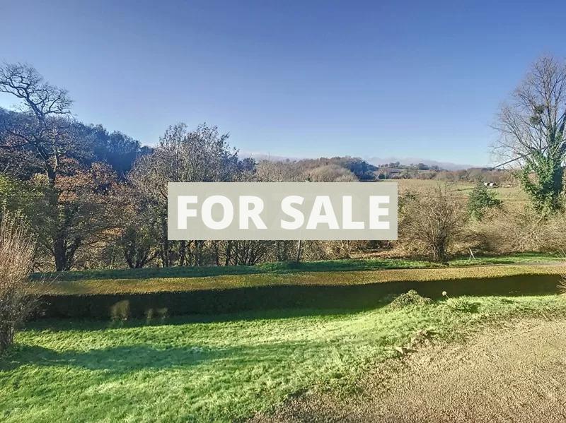 Detached Country House with Open View
