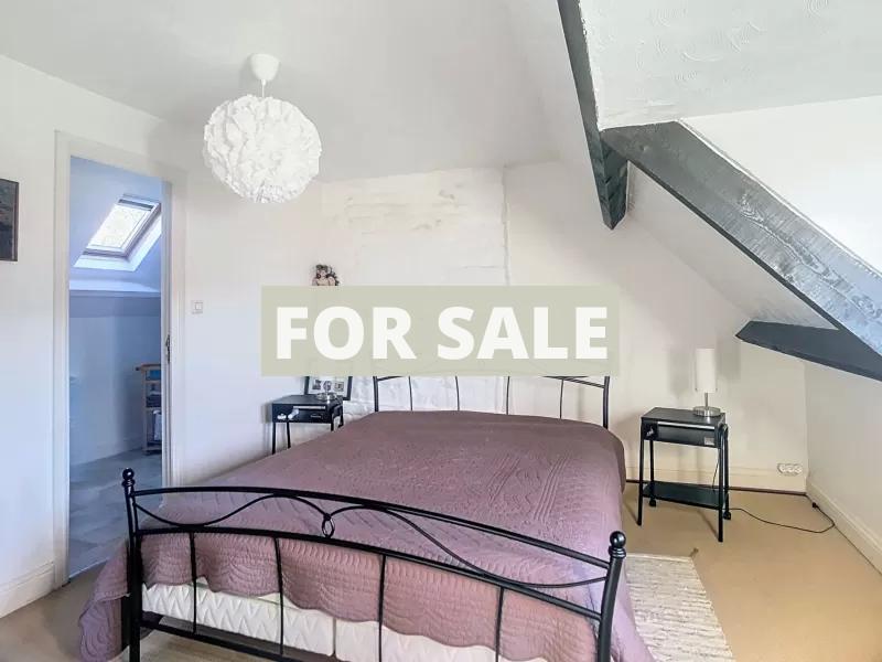 Detached Country House with Open View
