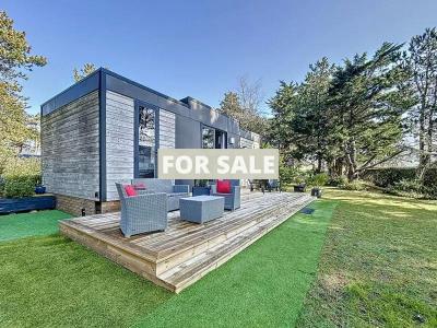 Detached Bungalow with Outbuilding in Building Plot