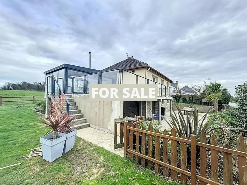 Detached House with Open Sea View over the Harbour