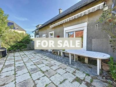 Detached House with Garden by the Coast