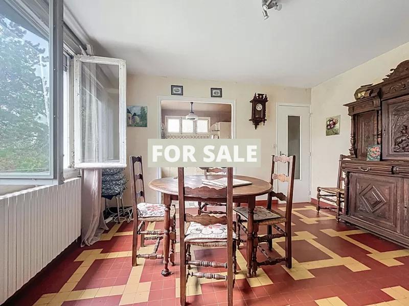 Detached House with Garden by the Coast