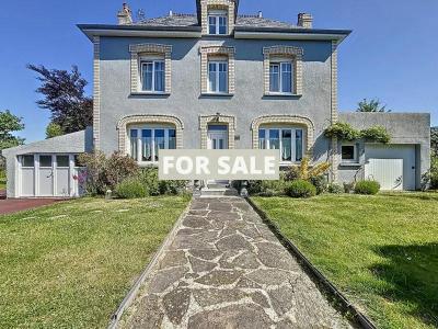 Detached Coastal House with Landscaped Garden