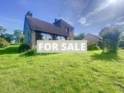 Detached Country House with Outbuilding