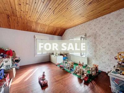 Detached House with Garden by the Coast