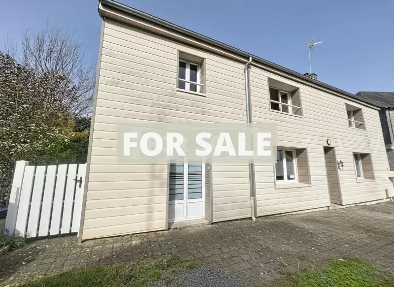 Detached House with Garden by the Coast