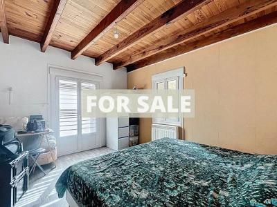 Detached House with Garden by the Coast