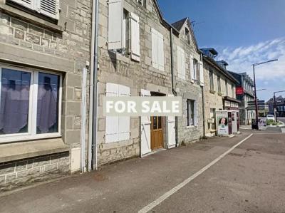 Nice House wit Garden in Coastal Village