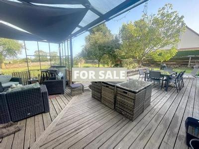 Detached House with Landscaped Garden by the Coast