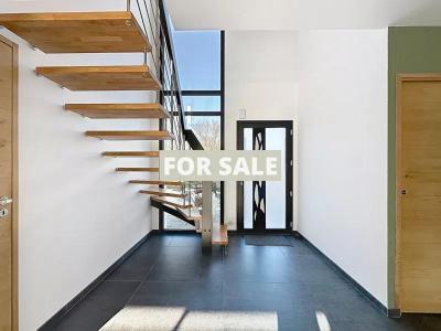 Main House with Guest Pods in Over One Hectare