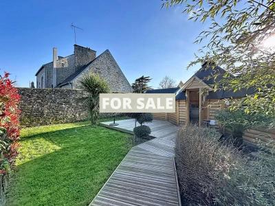 Main House with Guest Pods in Over One Hectare