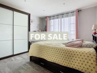 Detached House with Swimming Pool by the Coast