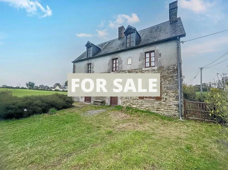 Detached House with Garden and Open View