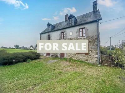 Detached House with Garden and Open View