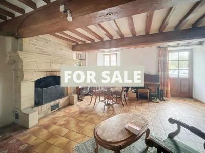 Detached House with Garden and Open View