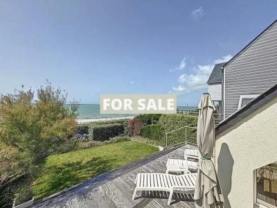 Contemporary Detached House with Sea View