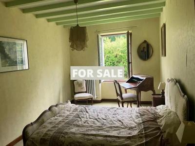 Detached Country House with Outbuilding