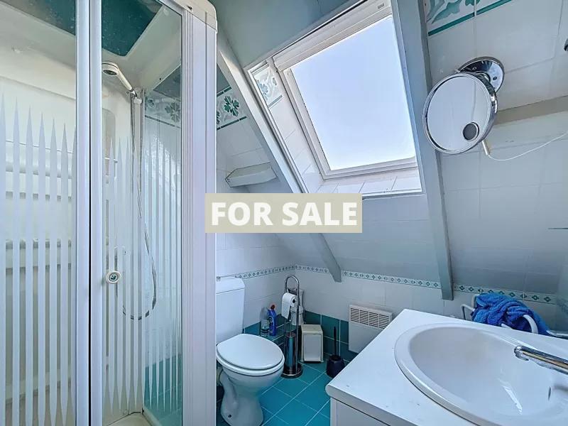 Detached House with Garden, 50m From the Beach