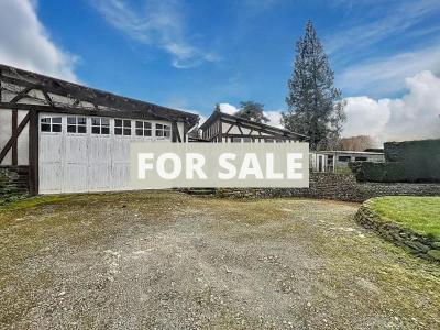 Large Detached House with Landscaped Garden