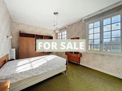Large Detached House with Landscaped Garden