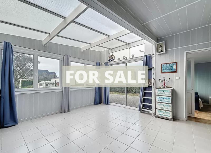 Detached House with Garden by the Coast