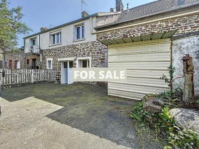 Traditional House with Garden