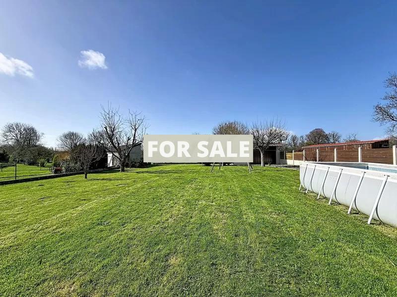 Detached House with Garden by the Coast