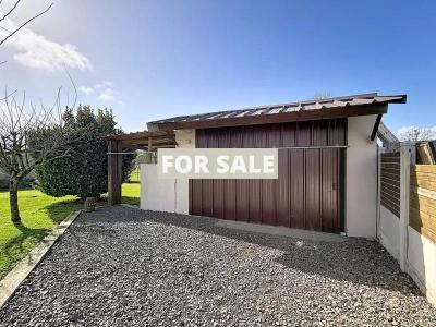 Detached House with Garden by the Coast